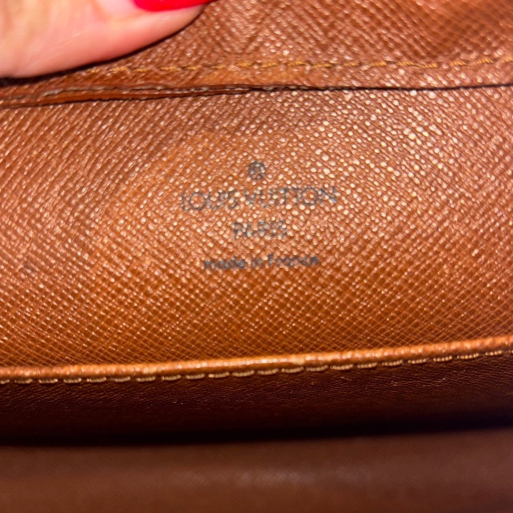 Louis Vuitton Brown Monogram Clutch Vintage from 1994 - Picture 12 of 17